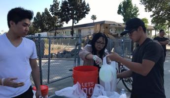 Feed Homeless in Lake Eola Park, Orlando, Florida